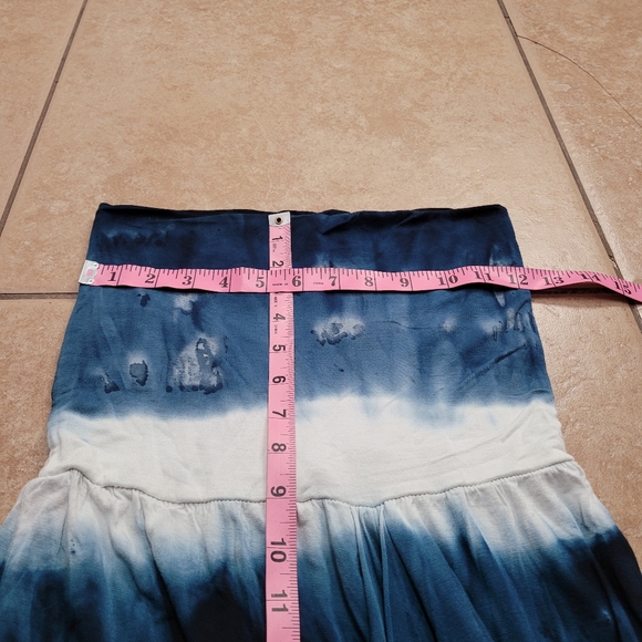 Raviya Blue and White Tie-Dye Summer Dress - Picture 2 of 13